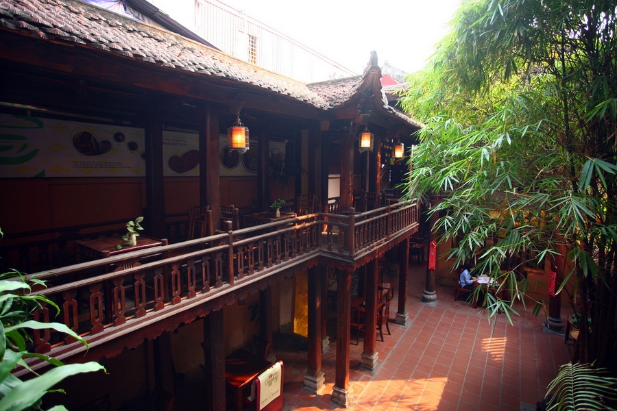 Quán Trà Việt trong ngôi nhà cổ giữa lòng Thủ đô
